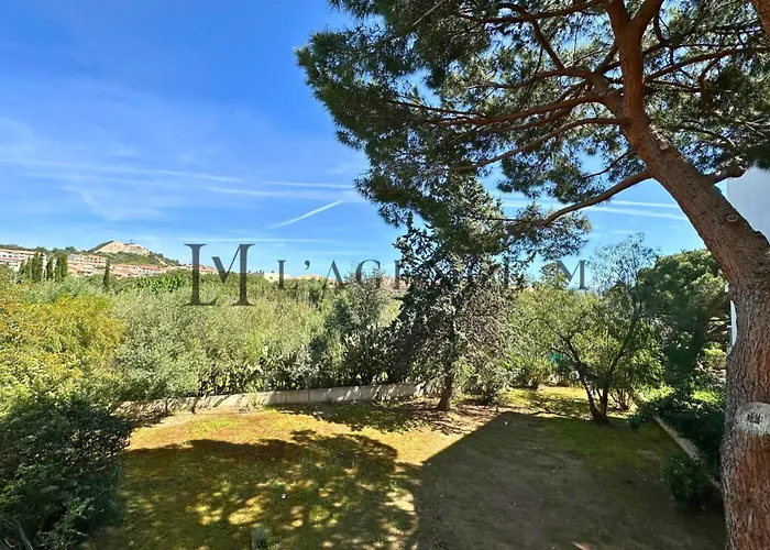 Casa Vecchia Calvi (Corsica)